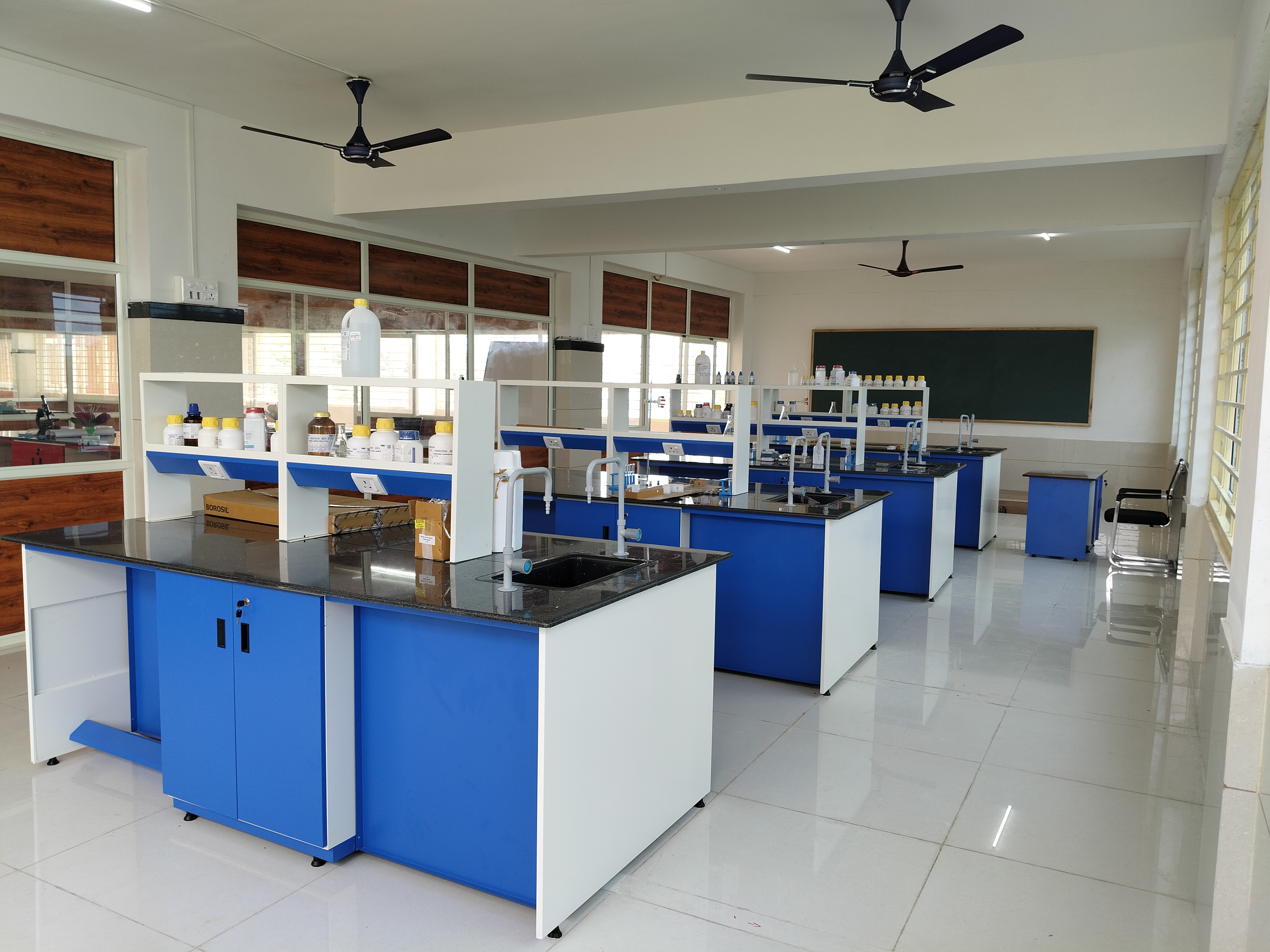 Advanced Chemistry Lab