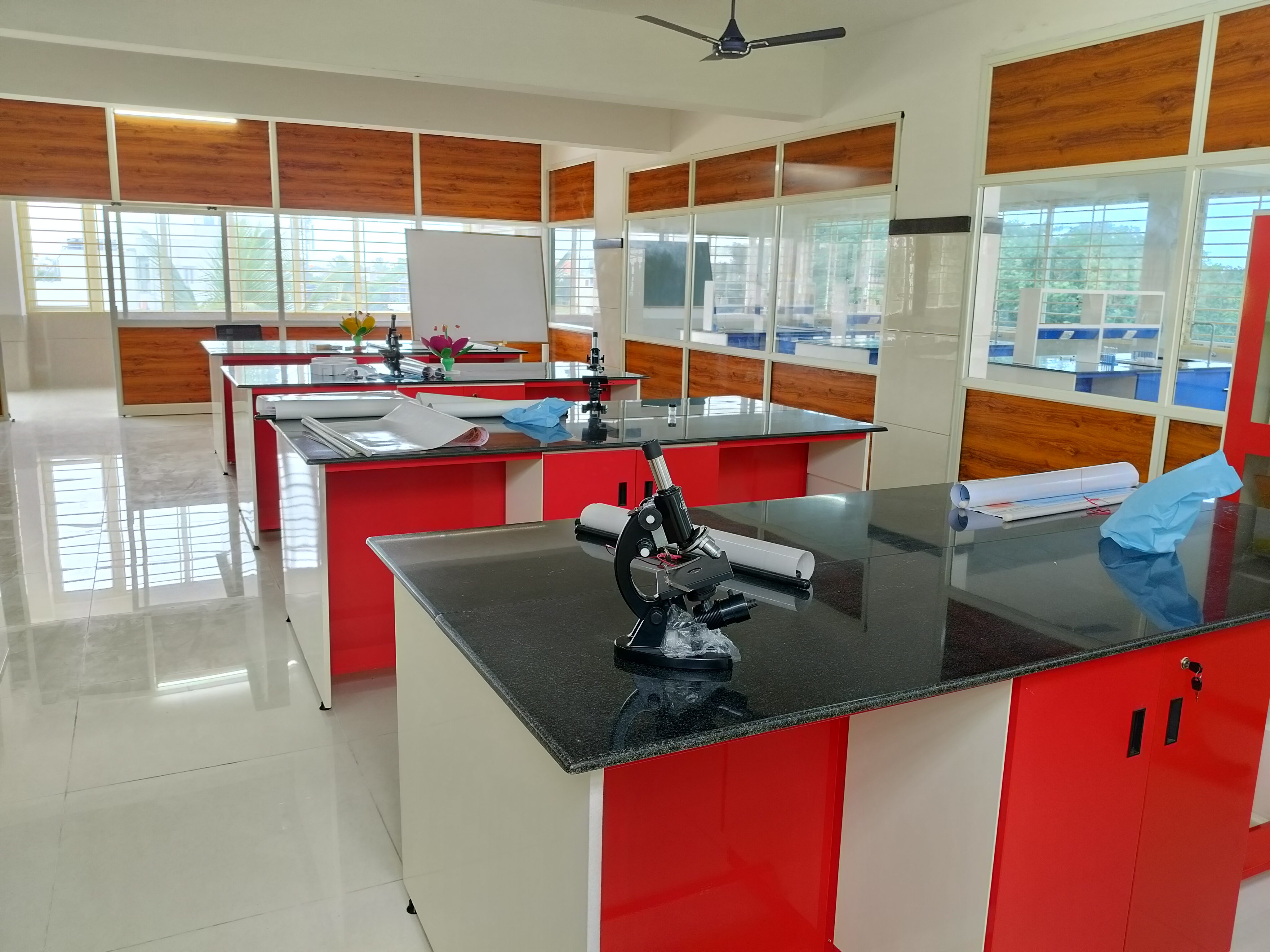 Advanced Biology Lab